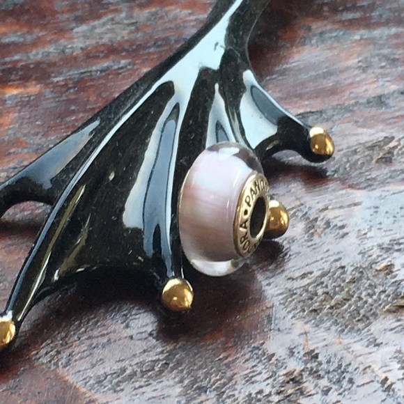 Pandora Pink Candy Stripes Charm 💎Retired💎🌸 - Picture 2 of 5